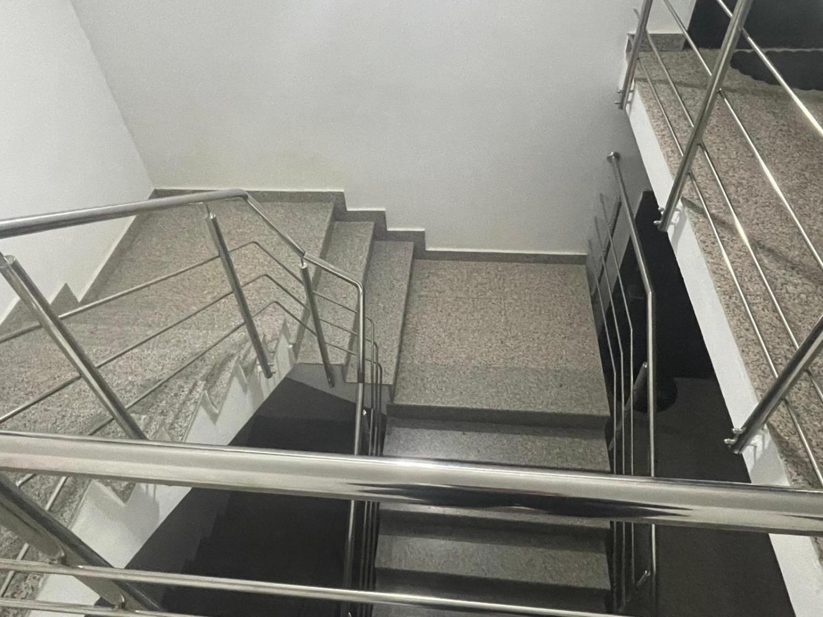 Apartament 2 Camere Tirgu Jiu Târgu Jiu Exteriör bild