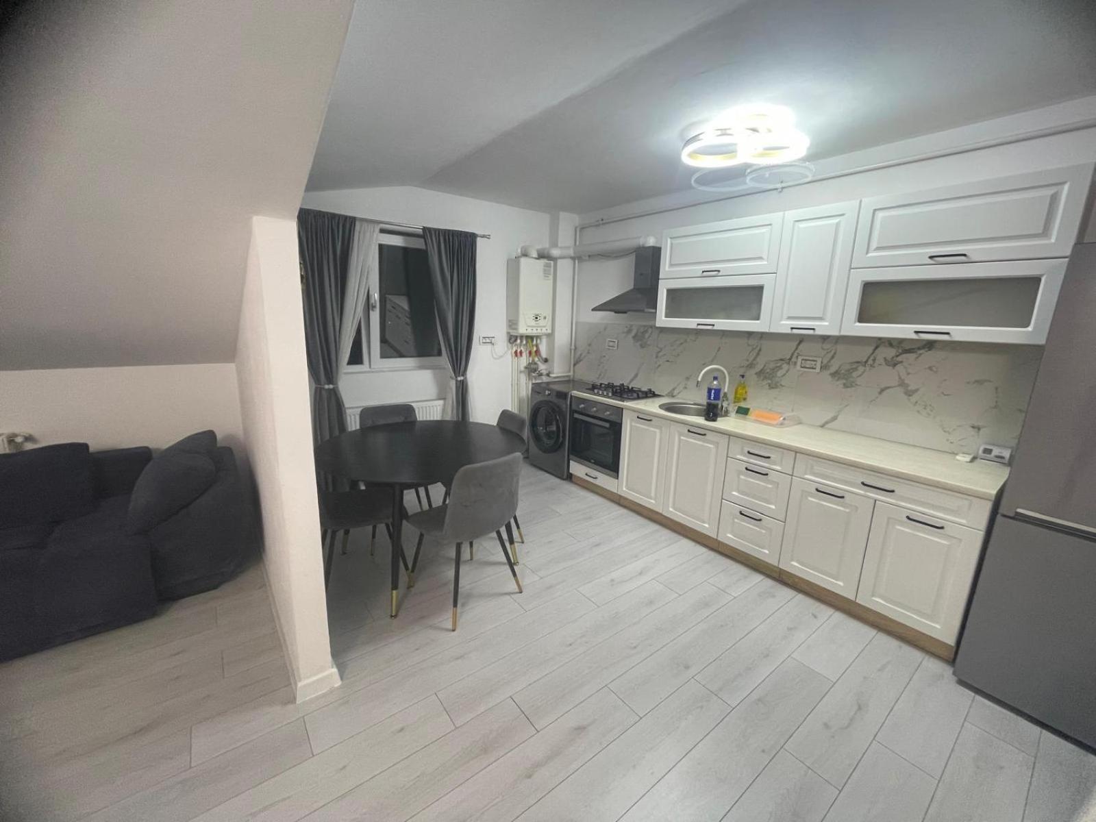 Apartament 2 Camere Tirgu Jiu Târgu Jiu Exteriör bild